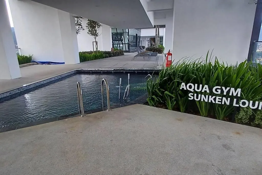 Aesthetic 2Br @ Urban Suite Jelutong Malezja